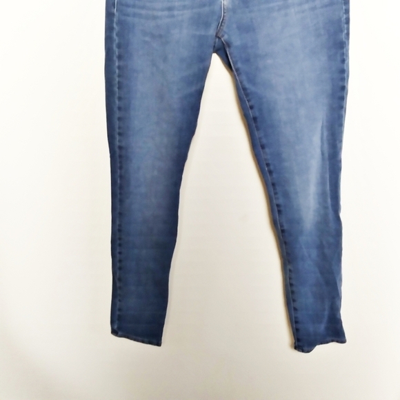Gap Medium Wash True Skinny Jeans - Picture 3 of 6